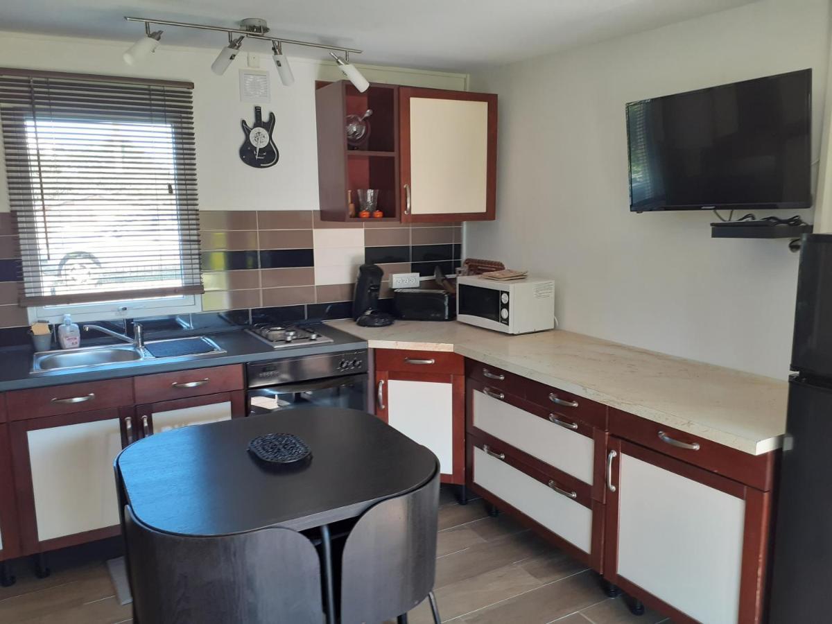 Petite Maison Chalet A 100 M De La Petite Mer De Gavres Riantec Ngoại thất bức ảnh